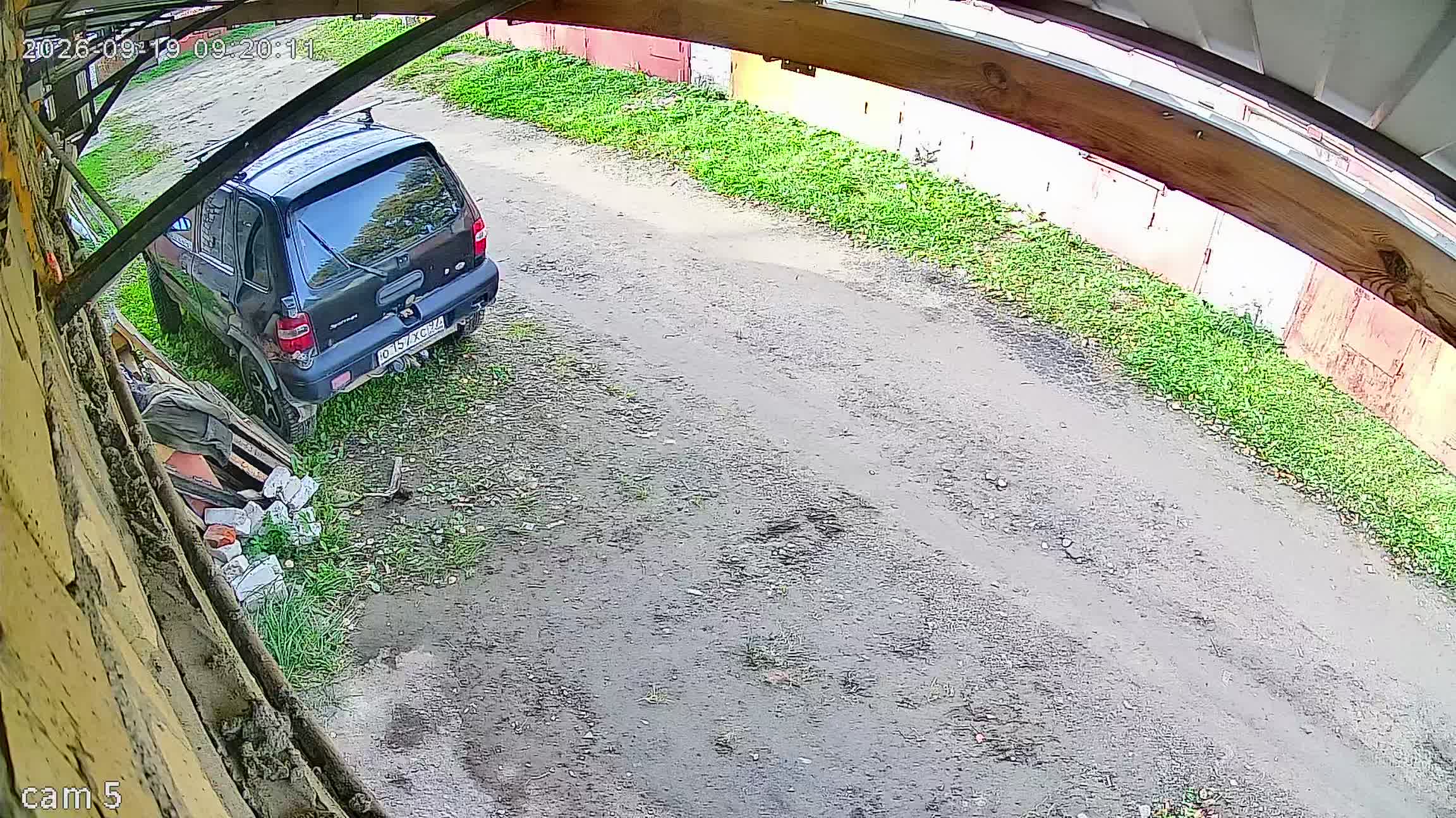 Камера 1 — 19.09.2026 06:20:11