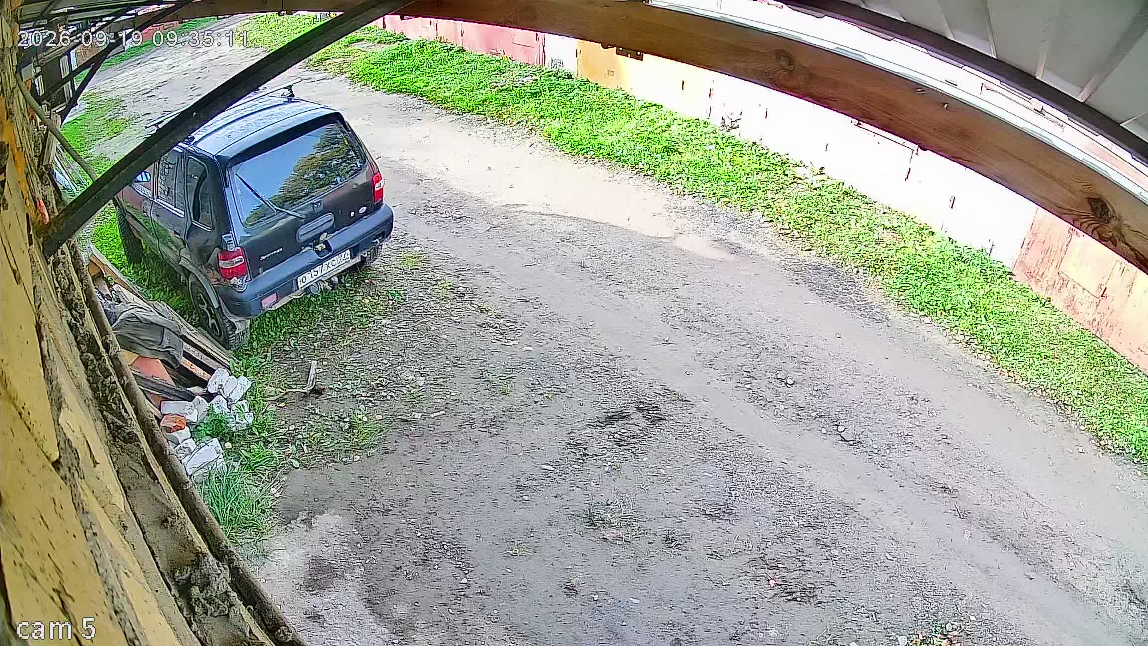 Камера 1 — 19.09.2026 06:35:10
