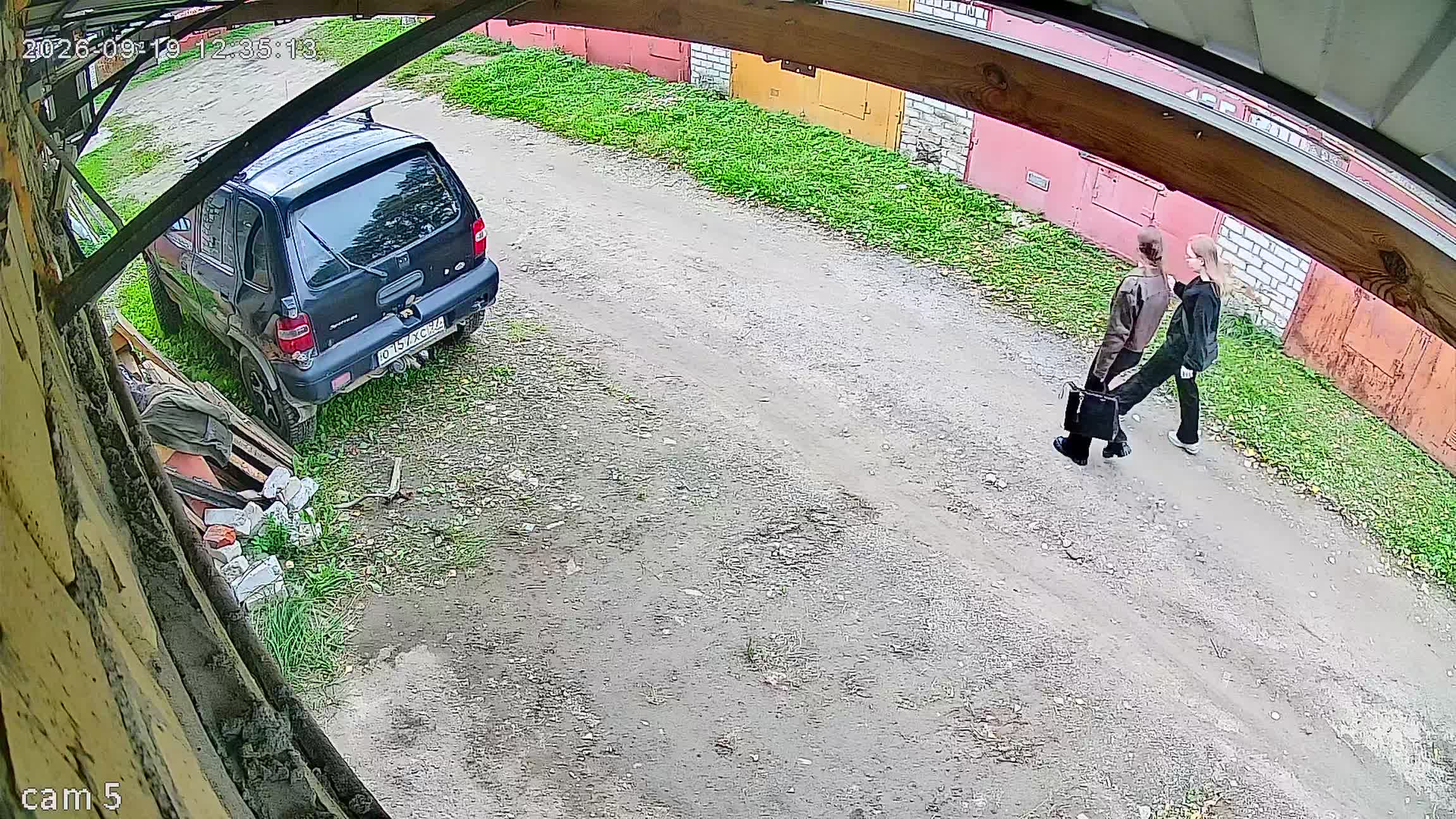 Камера 1 — 19.09.2026 09:35:13