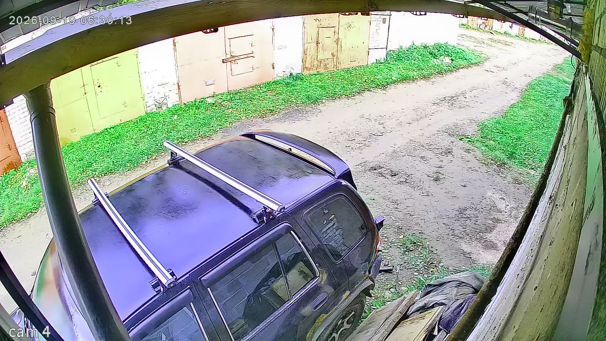 Камера 2 — 19.09.2026 03:30:12
