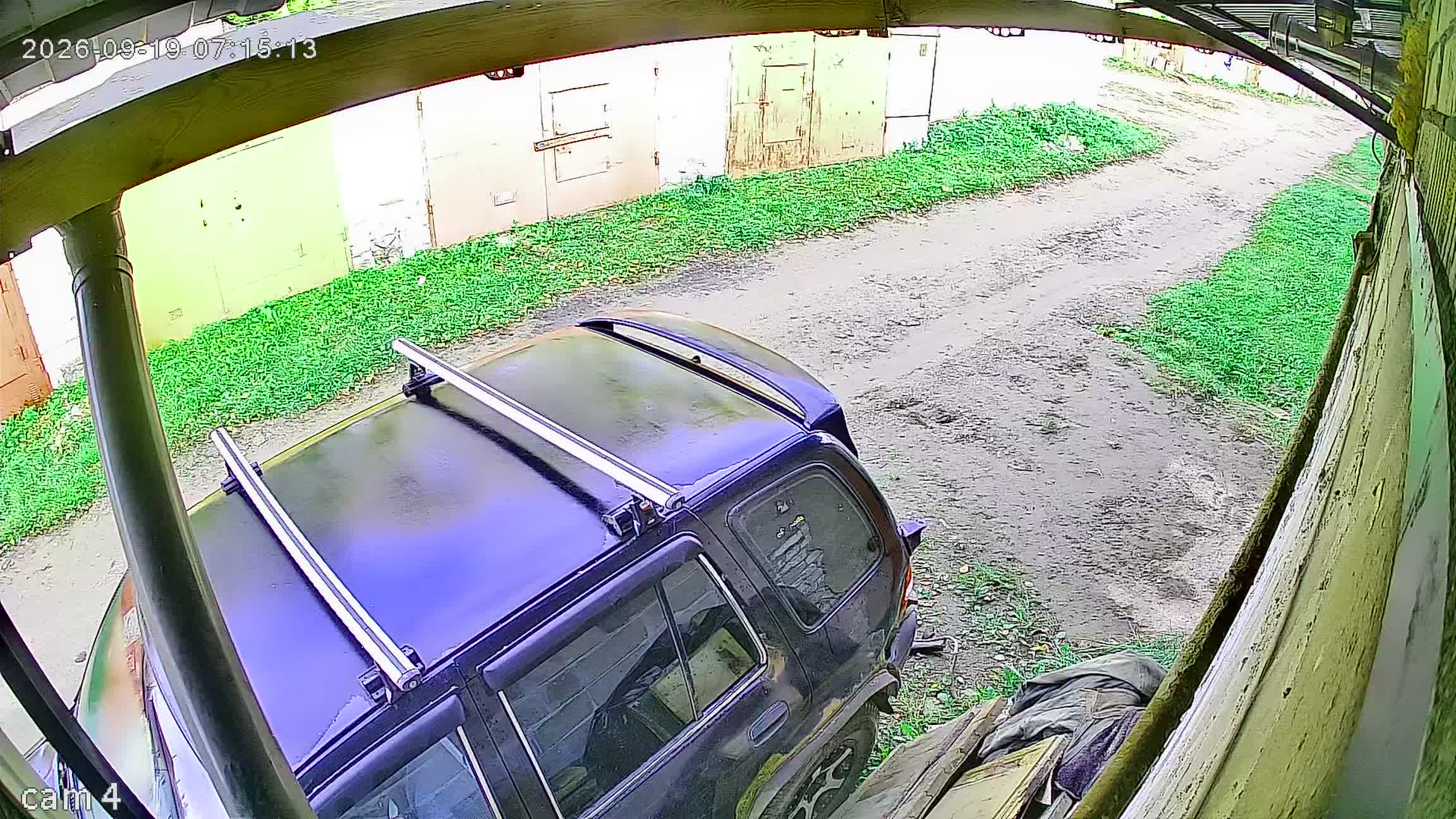 Камера 2 — 19.09.2026 04:15:12