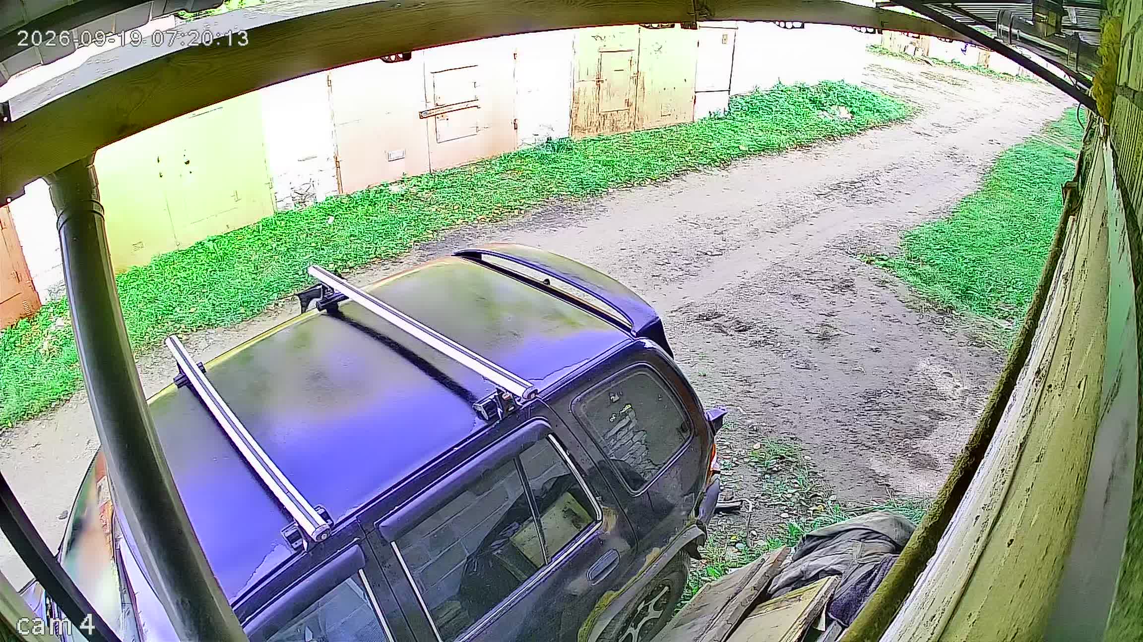 Камера 2 — 19.09.2026 04:20:12
