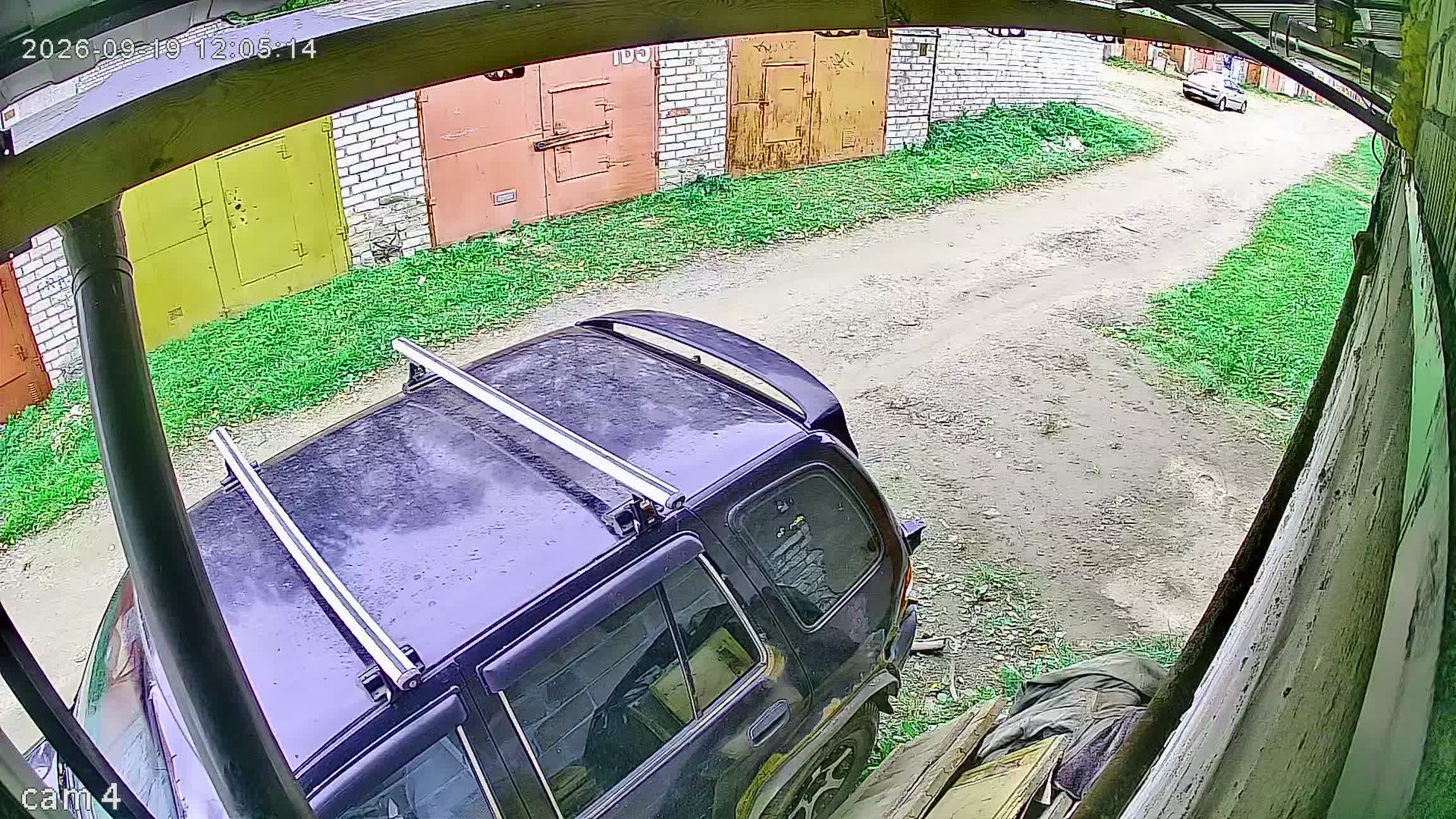 Камера 2 — 19.09.2026 09:05:12
