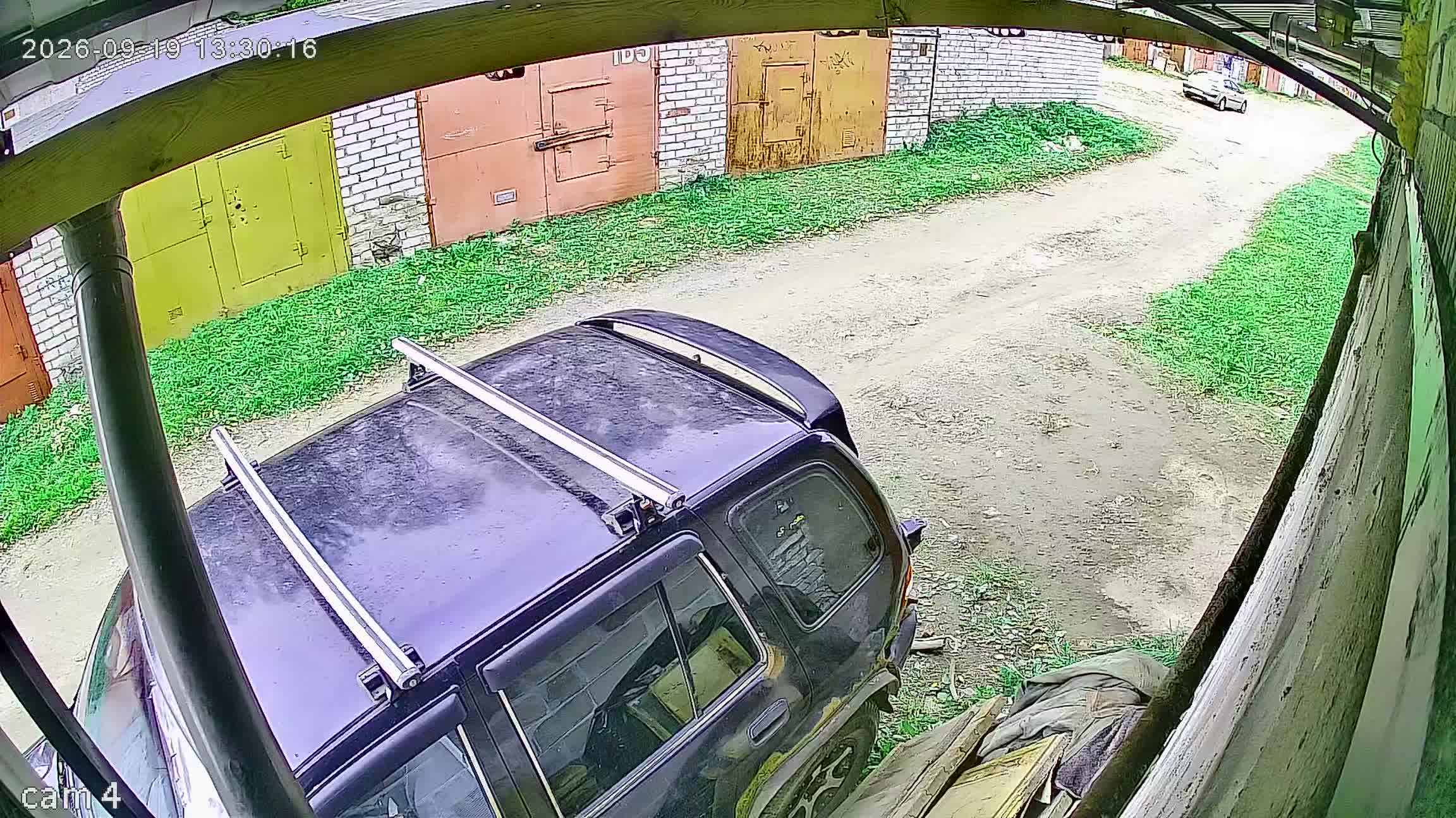 Камера 2 — 19.09.2026 10:30:14