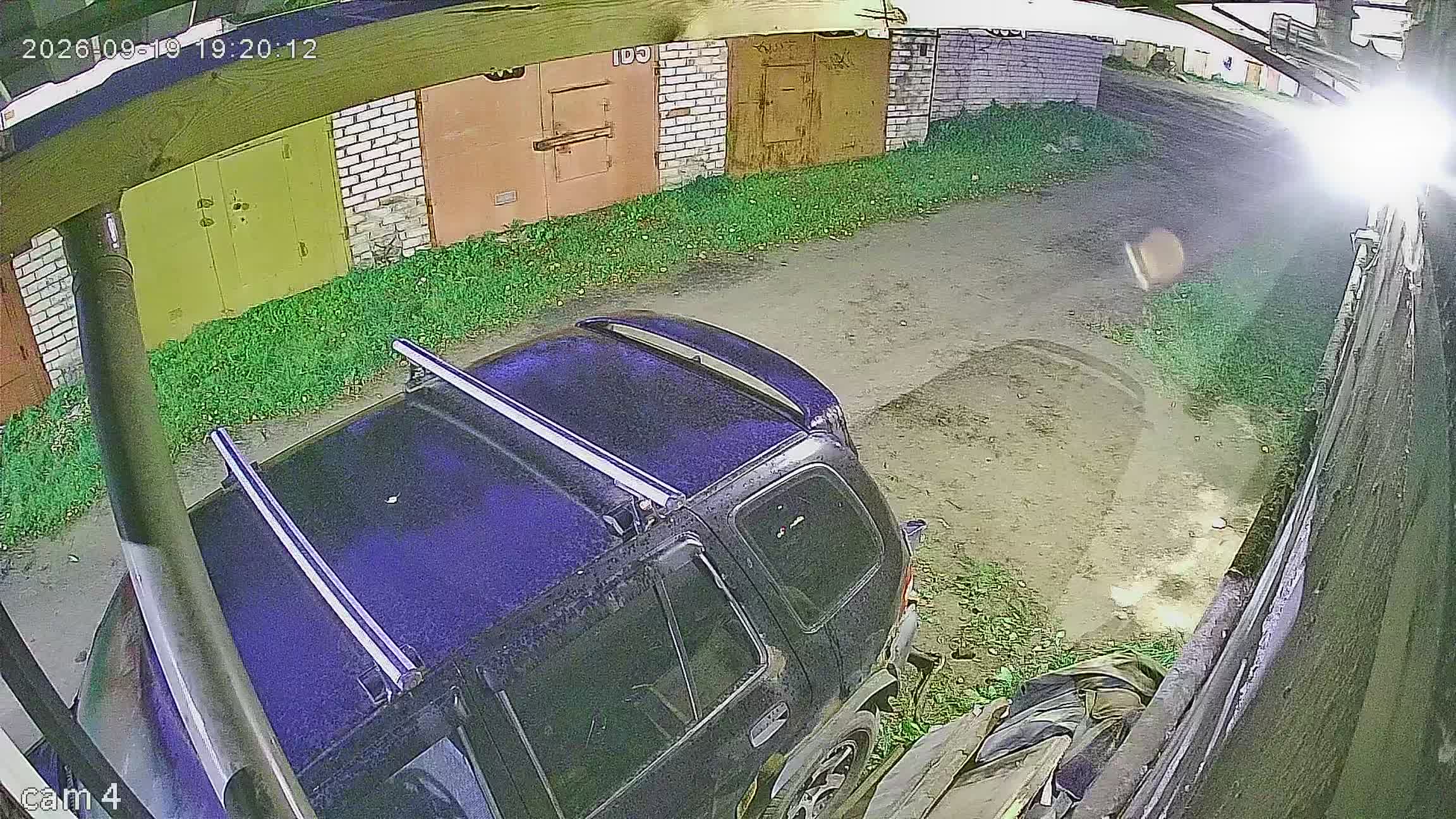 Камера 2 — 19.09.2026 16:20:15